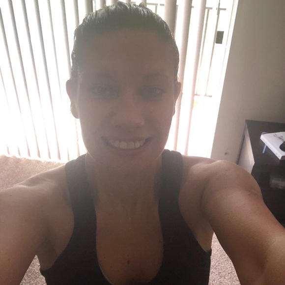 Meet your Posher, Kristy - Picture 3 of 3